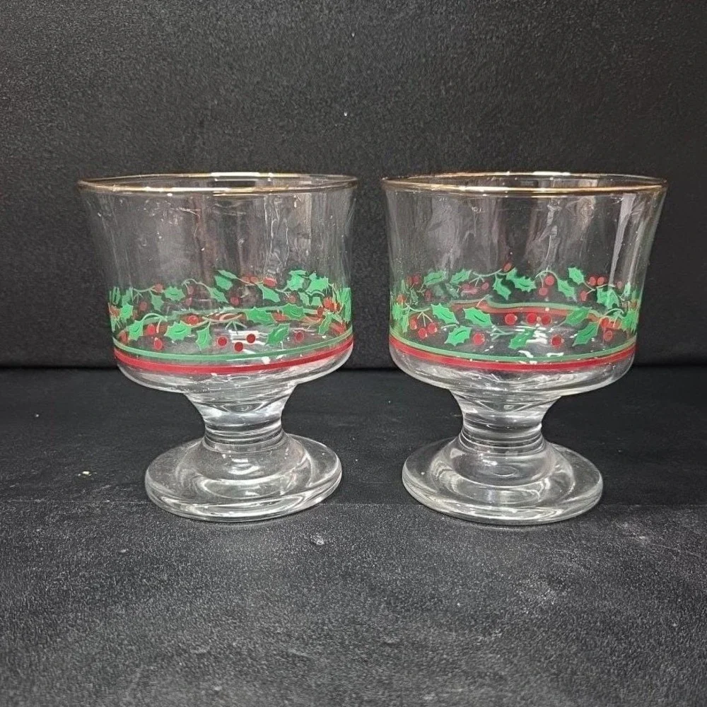 Libbey Christmas‎ Dessert Glasses, Set of 2, Vintage Holly & Berries Design